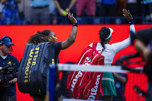 表演者的动 表演者的动