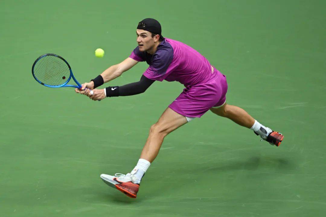 了教练和球 了教练和球