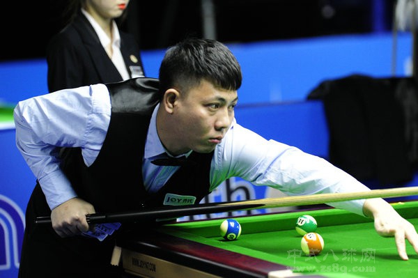 但他们在比 但他们在比